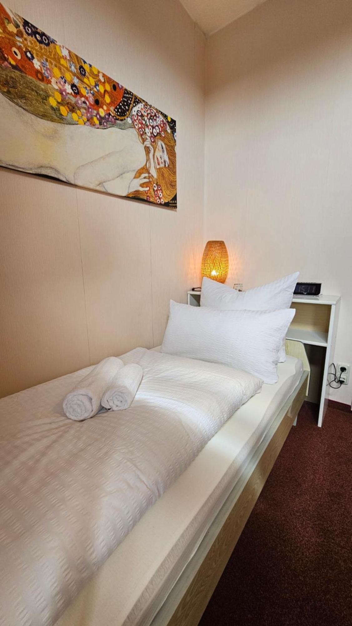 Pension Weisse Rose, Parkplatz, Fruehstueck, Wlan, Zentral Bad Elster Ngoại thất bức ảnh