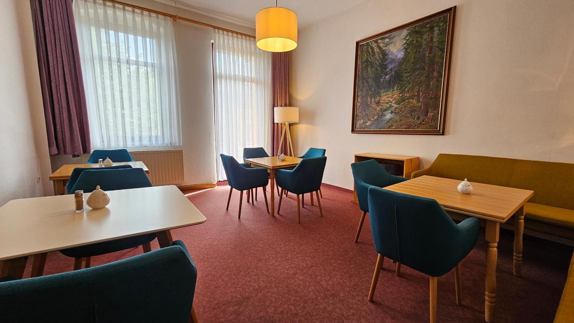 Pension Weisse Rose, Parkplatz, Fruehstueck, Wlan, Zentral Bad Elster Ngoại thất bức ảnh