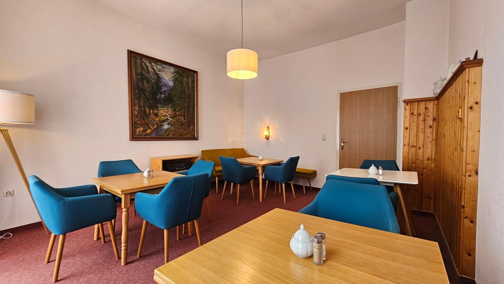 Pension Weisse Rose, Parkplatz, Fruehstueck, Wlan, Zentral Bad Elster Ngoại thất bức ảnh
